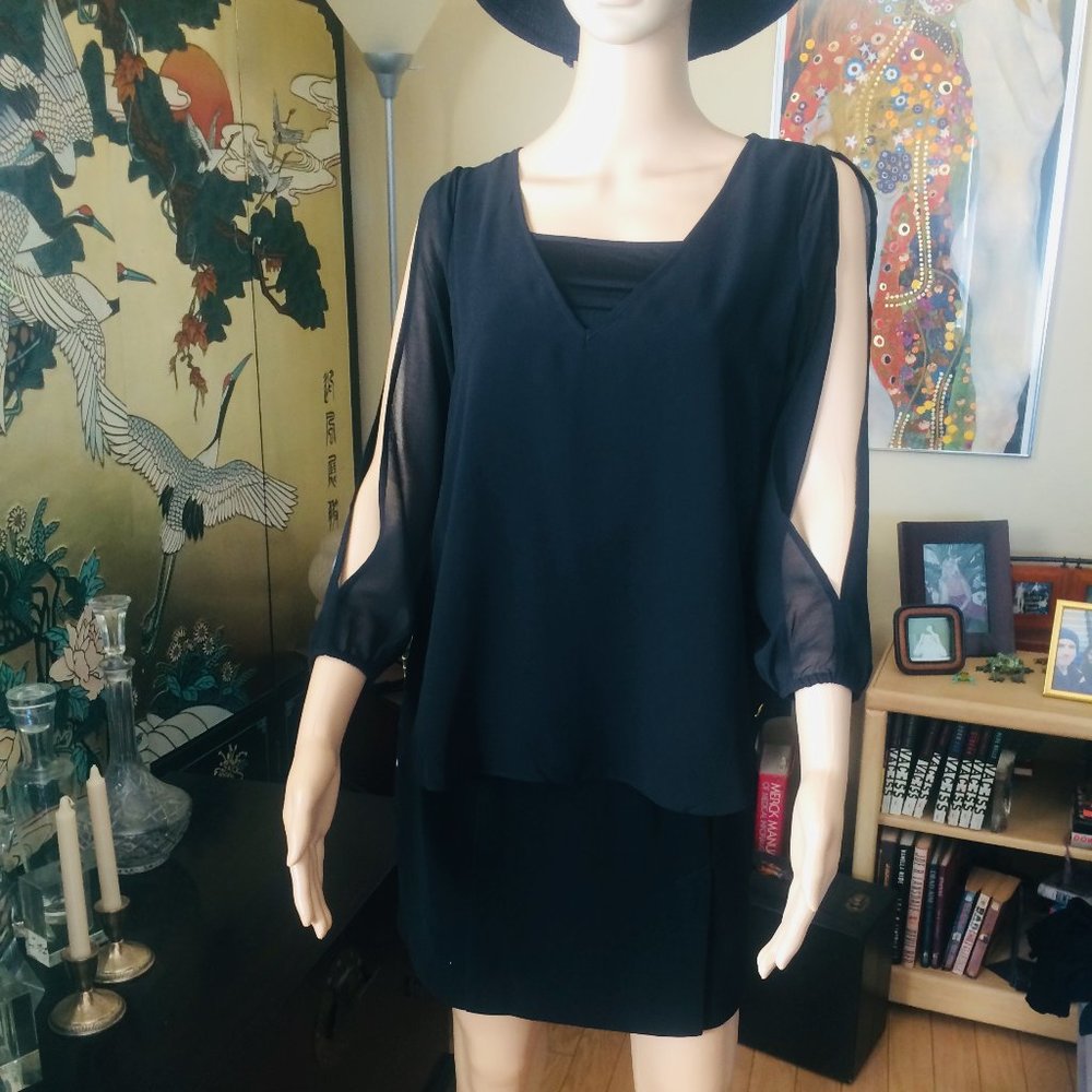 Guess Black Top, Size Small